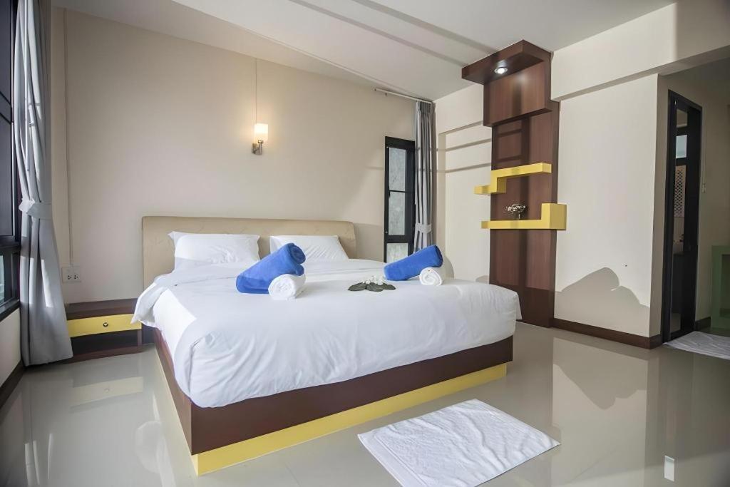 Phuphayot Resort Trang Exterior foto