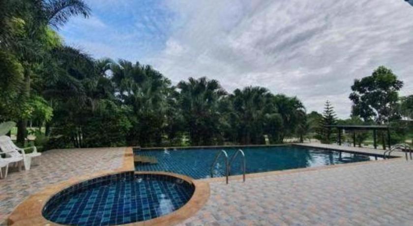 Phuphayot Resort Trang Exterior foto