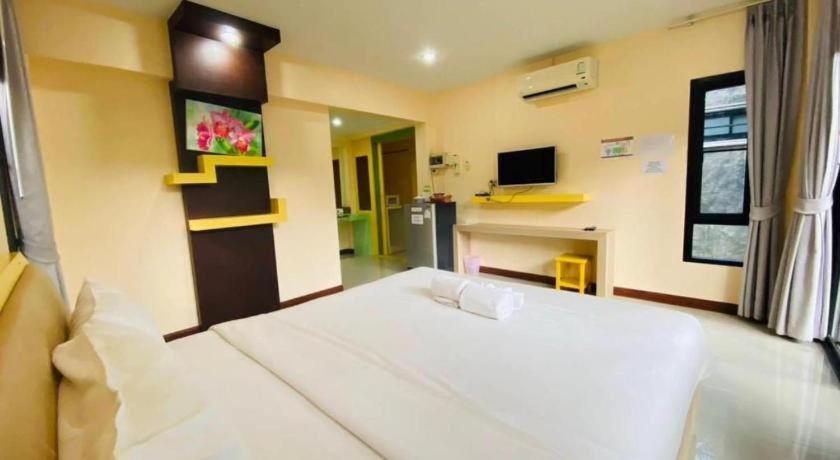 Phuphayot Resort Trang Exterior foto