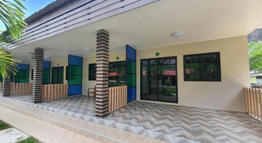 Phuphayot Resort Trang Exterior foto