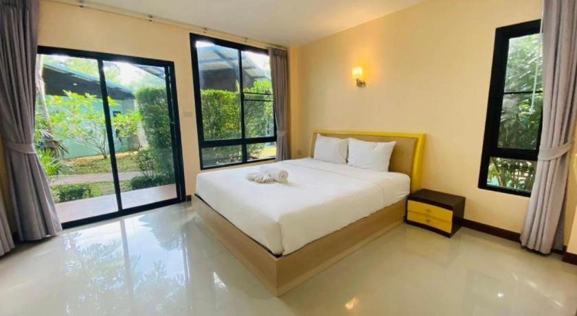 Phuphayot Resort Trang Exterior foto